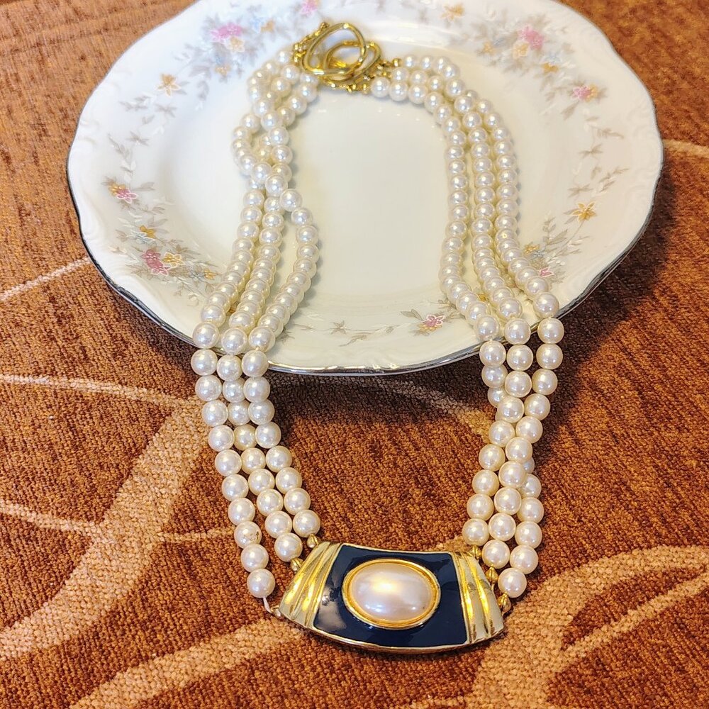 Vtg Glass faux Pearls Multiple Strands Navy Enamel Gold Tone Choker Necklace - Picture 5 of 6